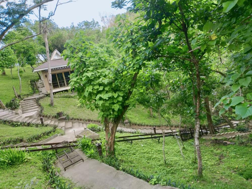 Tugawe Cove Resort Colongcocon Dış mekan fotoğraf