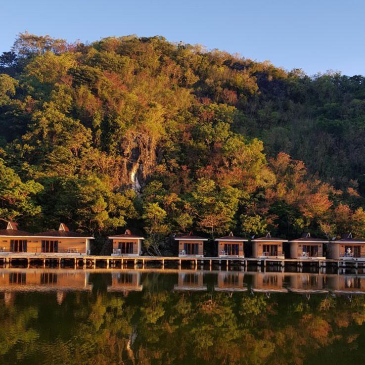 Tugawe Cove Resort Colongcocon Dış mekan fotoğraf
