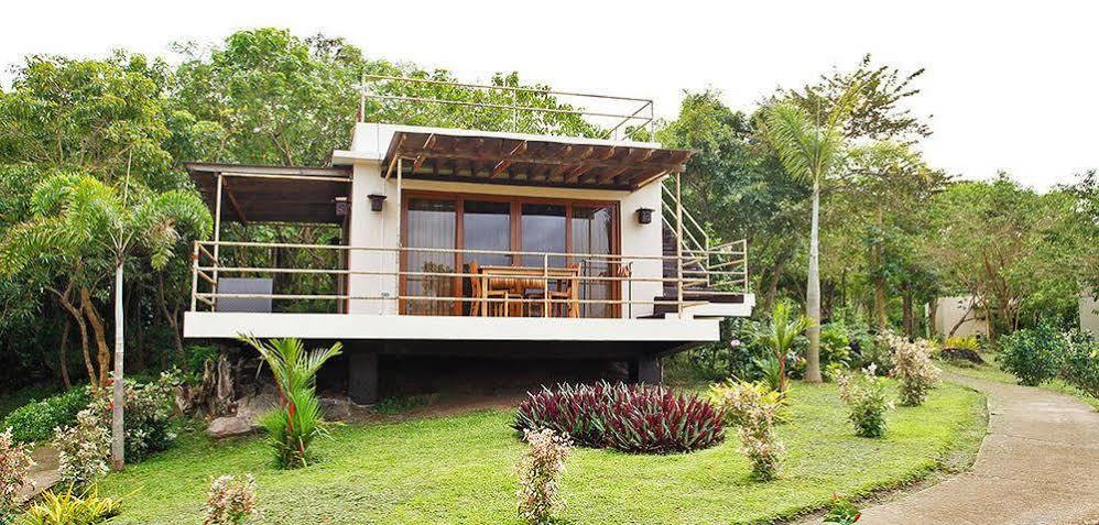 Tugawe Cove Resort Colongcocon Dış mekan fotoğraf