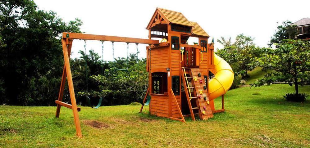 Tugawe Cove Resort Colongcocon Dış mekan fotoğraf