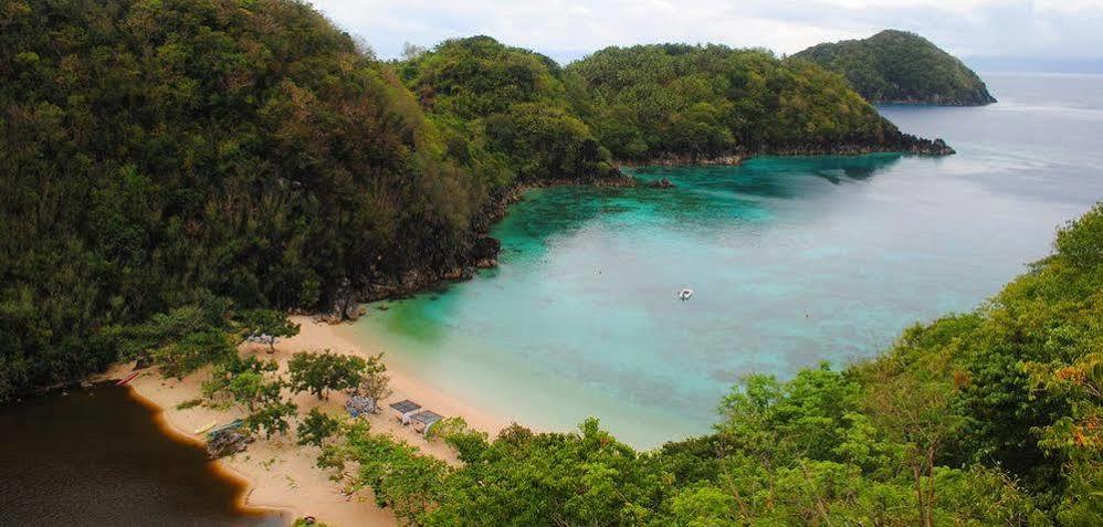 Tugawe Cove Resort Colongcocon Dış mekan fotoğraf